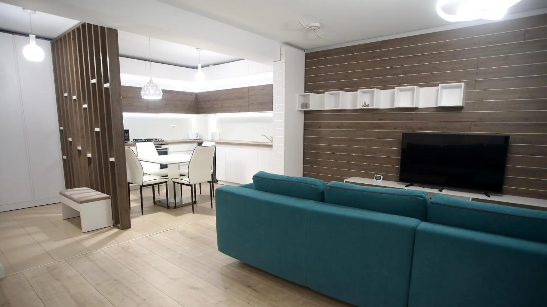 Nordic Nest I Family Apartment With Parking Bucharest
