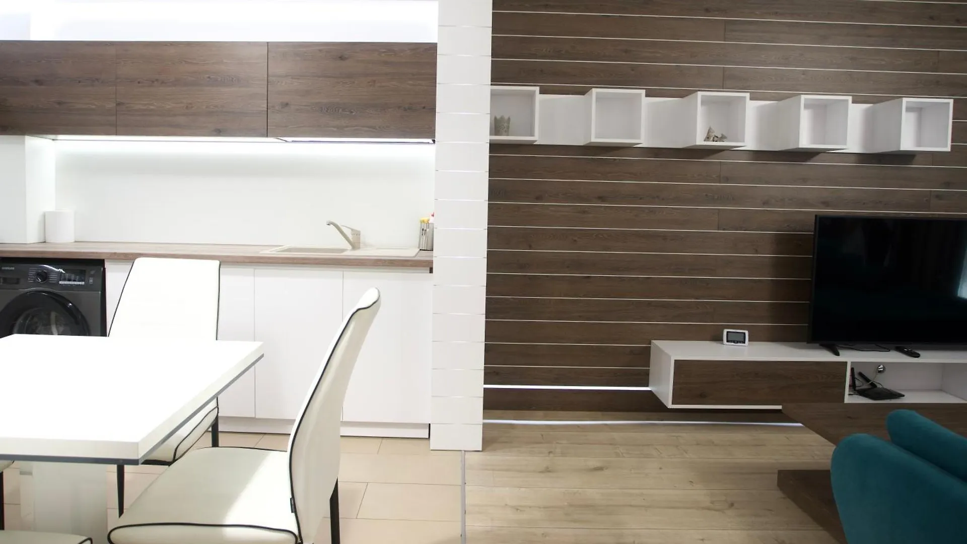 Nordic Nest I Family Apartment With Parking Bucharest