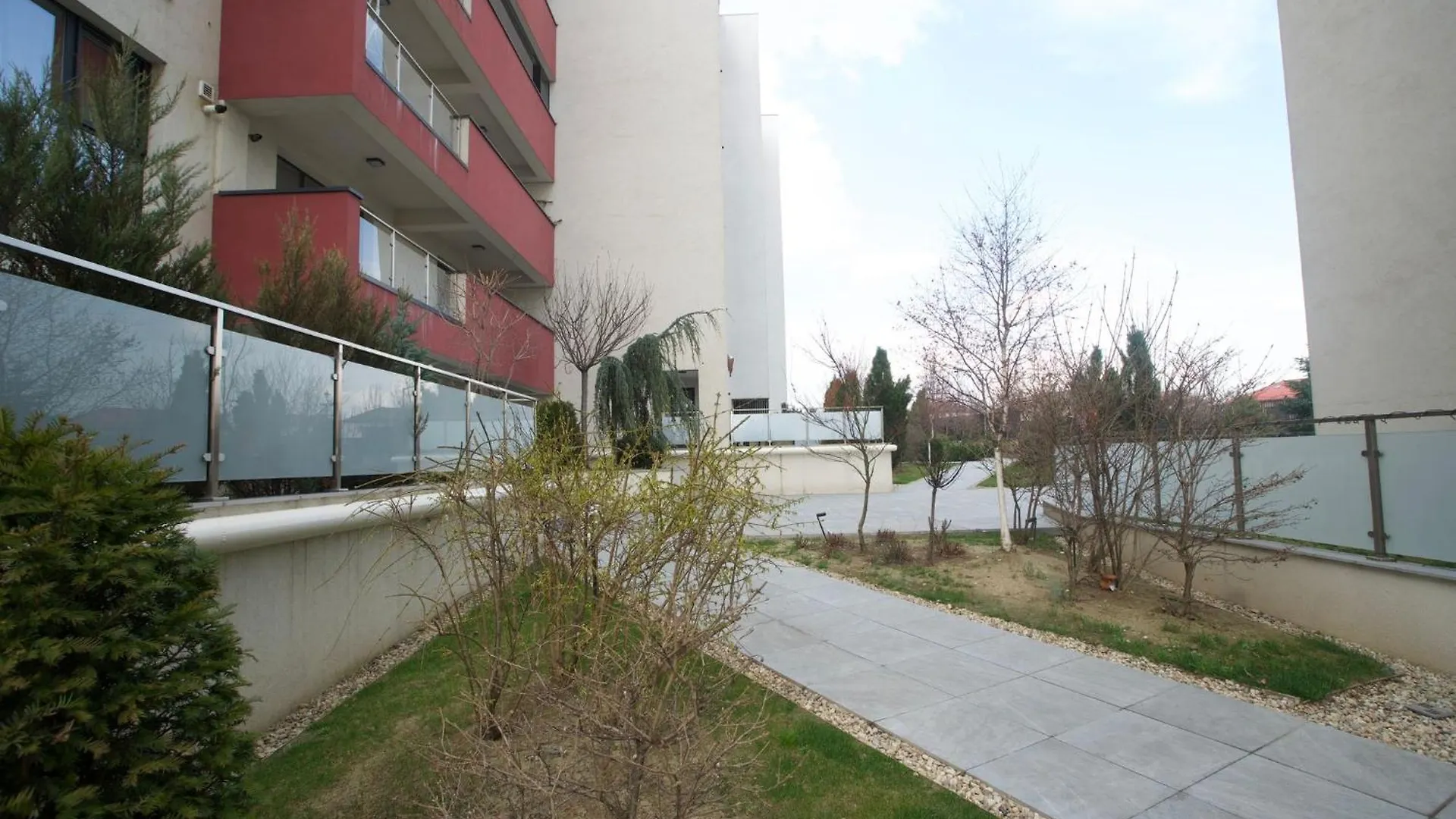 Nordic Nest I Family Apartment With Parking Bucharest 0*,